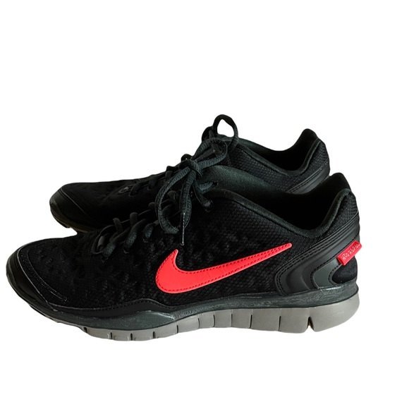 Nike H2O Repel LaceUp Black Canvas Women’s Sneaker Shoe SZ 8.5 - Picture 2 of 12